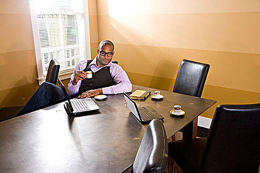 休闲,美国黑人,商务人士,咖啡时间,会议室