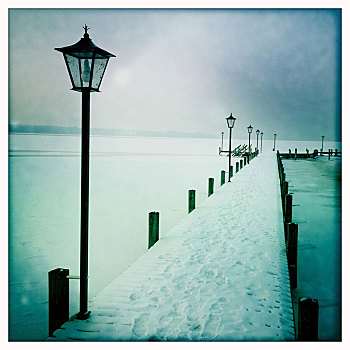 湖,桥,灯笼,冬天