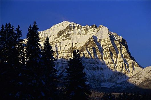 圣殿山,班芙国家公园,艾伯塔省,加拿大