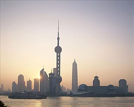 日出,黄浦江,东方明珠塔,摩天大楼,浦东,天际线,上海,中国