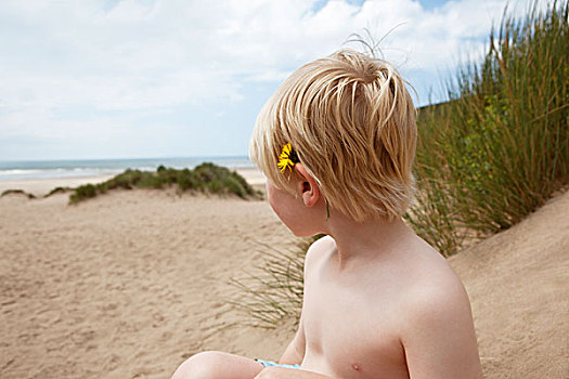 男孩,花,后面,耳,海滩
