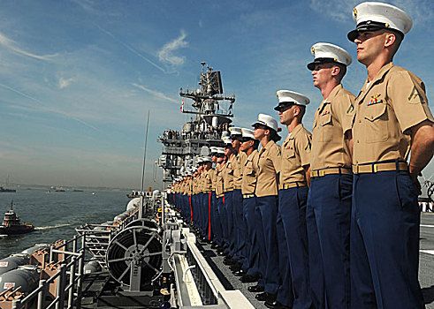 海军陆战队,男人,轨道,乘坐,两栖,攻击,船,美国军舰,硫黄岛