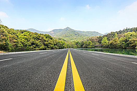 天空,沥青路,道路,柏油路,蓝天,山脉