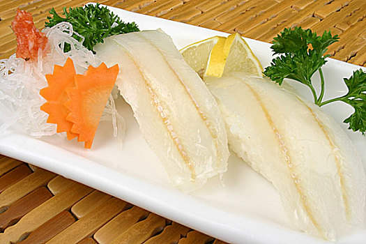 鱼寿司
