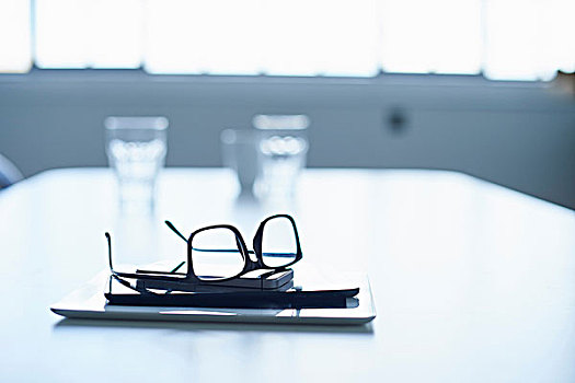 眼镜,数码,智能手机,会议桌
