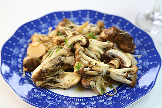 蘑菇,炒菜