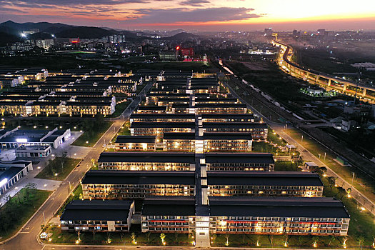 广州国际健康驿站夜景全景