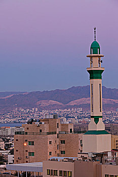 约旦,城市风光,清真寺尖塔,黎明