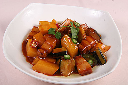 茄茨焖台湾卤肉