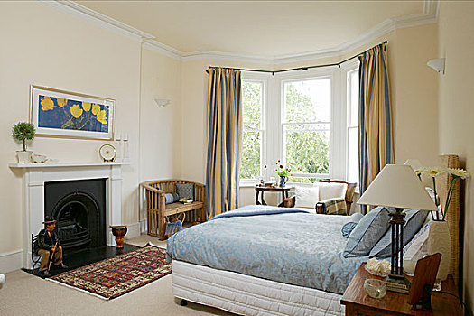 传统,卧室,双人床,凸窗,壁炉