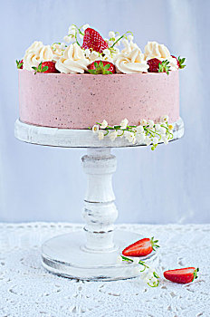 草莓慕斯,蛋糕