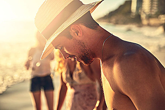 男青年,草帽,俯视,晴朗,夏天,海滩