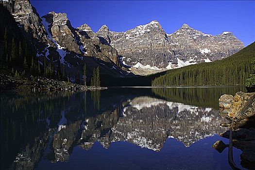 反射,山峦,水中,十峰谷,冰碛湖,班芙国家公园,艾伯塔省,加拿大