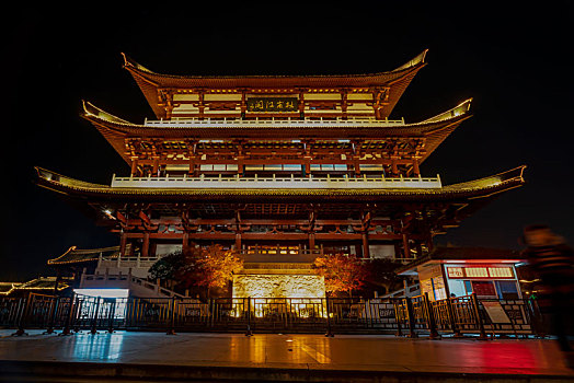 长沙杜甫江阁夜景