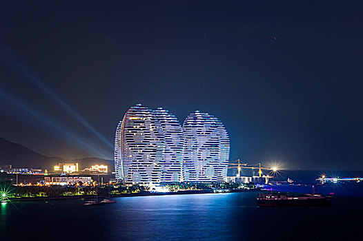 海南三亚凤凰岛超星级酒店夜景