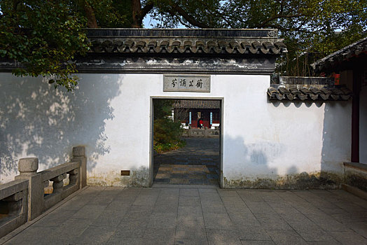 苏州虎丘景区的古建筑院墙