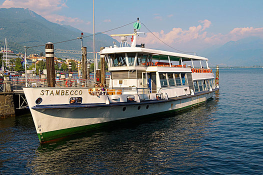 乘客,渡轮,湖,马焦雷湖,洛迦诺,瑞士,提契诺河,欧洲
