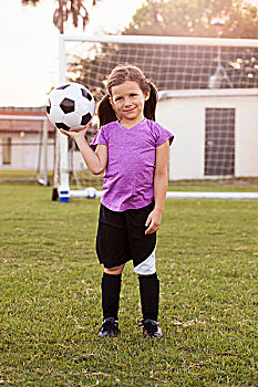 女孩,头像,球员,拿着,向上,足球,练习,球场