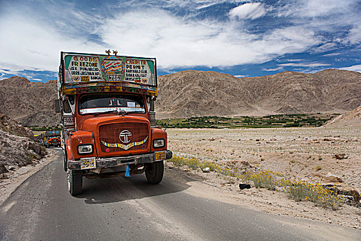 卡车,湖,道路,拉达克,印度