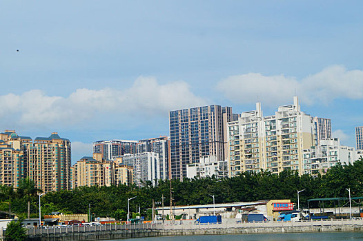 深圳城中村池塘及建筑舞景观