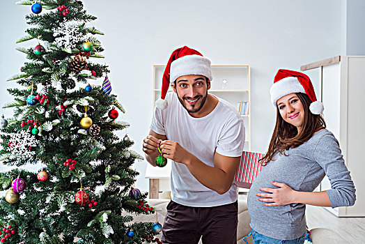 年轻家庭,期待,孩子,婴儿,庆贺,圣诞节