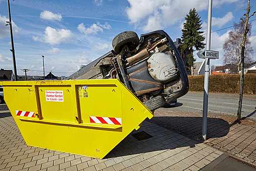 汽车,垃圾桶,莱茵兰普法尔茨州,德国,欧洲