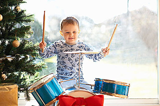 男孩,演奏,玩具,架子鼓,圣诞节