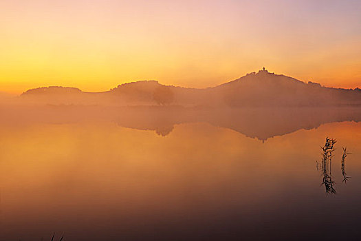 城堡,晨雾,反射,湖,黎明,图林根州,德国