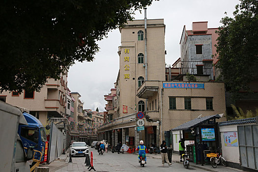 广东省广州市,实拍拆迁中的庙头村