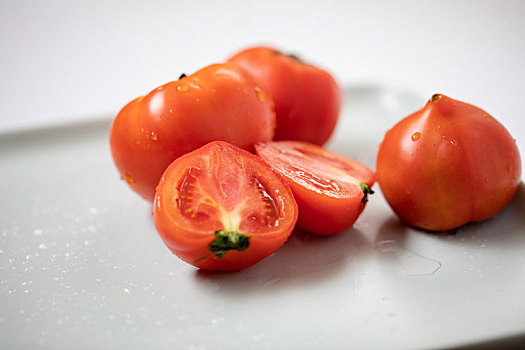 农家新鲜西红柿