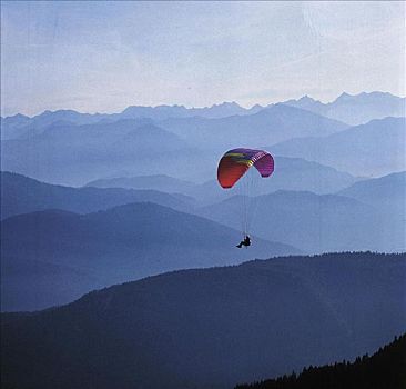 滑伞运动,降落伞,上方,山峦