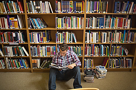 专注,年轻,学生,坐,图书馆,地面,读