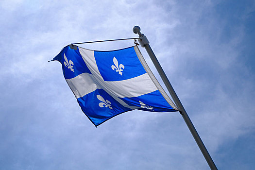 国家,魁北克旗,加拿大,摆动,风,蓝色背景,天空