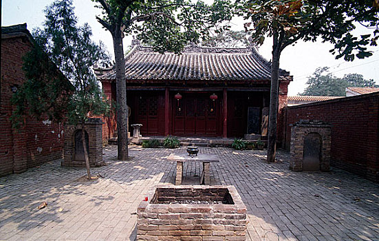 河南偃师市唐僧寺