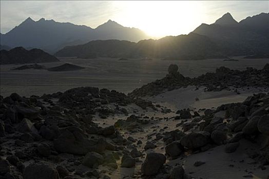 沙漠,日落,后面,山峦,埃及