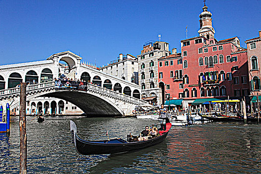 意大利,威尼斯,里亚尔托桥,大运河,小船
