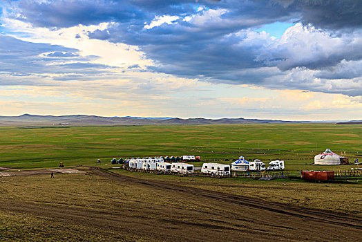 内蒙古呼伦贝尔莫日格勒河蒙古部落房车营地