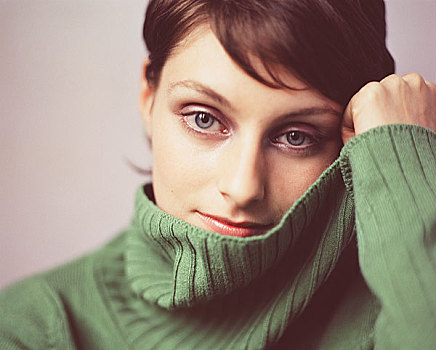 女人,肖像,穿,绿色,高领毛衣