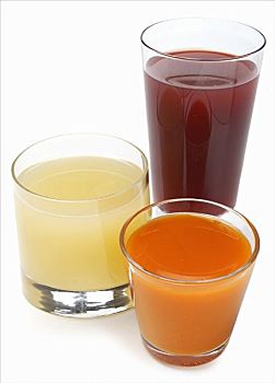 三个,玻璃杯,种类,果汁,白色背景