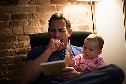 疲倦,父亲,读,婴儿,女儿