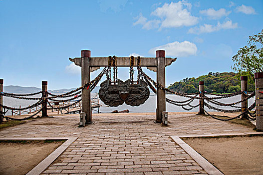 无锡太湖鼋头渚太湖仙岛月老祠同心锁