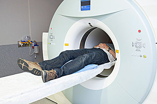 下部,男患者,卧,核磁共振成像,扫描仪