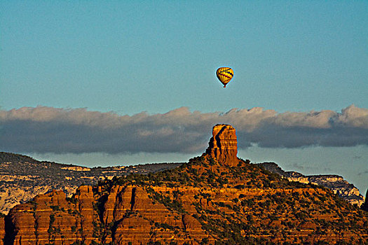 日出,热气球,烟囱,石头,国家森林,塞多纳,亚利桑那,美国