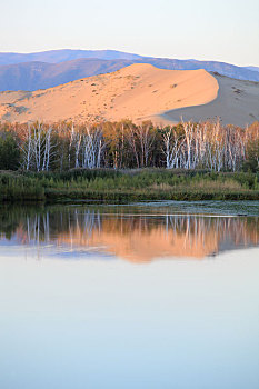 新疆阿勒泰哈巴河县白沙湖风景区