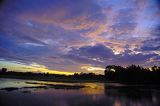 日落,孟加拉,八月,2006年