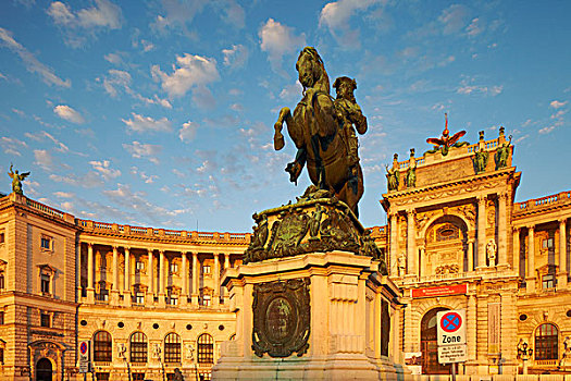 骑马,雕塑,王子,尤金,英雄广场,正面,霍夫堡,宫殿,维也纳,奥地利,欧洲