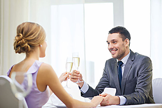 餐馆,情侣,假日,概念,微笑,男人,玻璃杯,香槟,看,妻子,女朋友