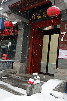 山东省日照市,元宵节喜迎瑞雪,旅游小镇银装素裹惹人爱怜