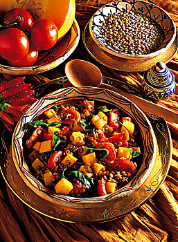 阿拉伯,蔬菜汤,扁豆,南瓜,西红柿,唐莴苣,素食主义,盘子,摩洛哥,烹饪