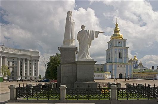 乌克兰,基辅,地点,纪念,安德里亚,风景,寺院,钟楼,外国,历史建筑,阳光,蓝天,云,2004年